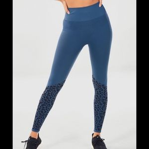 Fabletics High Waisted Seamless Leopard Legging in Summit Leopard
